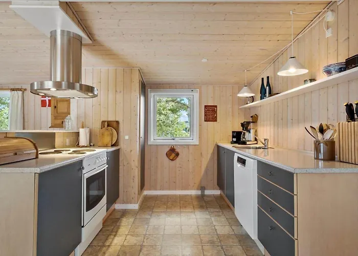 Дом отдыха Bl1107-blokhus-soren-petersvej-16 *