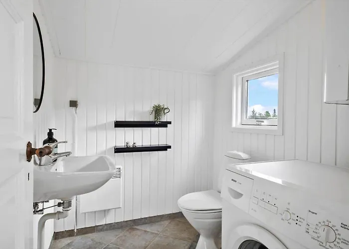 Bl1107-blokhus-soren-petersvej-16 *