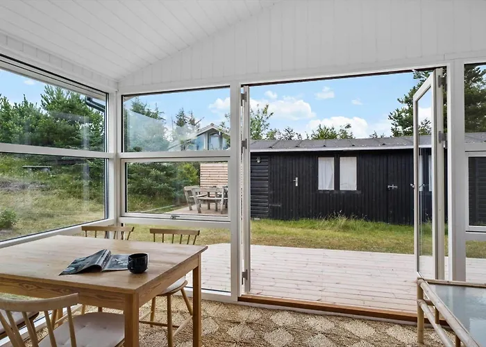 Bl1107-blokhus-soren-petersvej-16 *