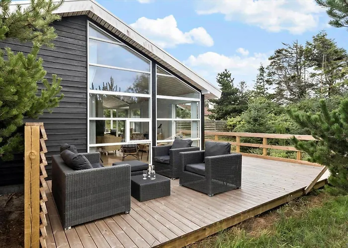 Bl1107-blokhus-soren-petersvej-16 *